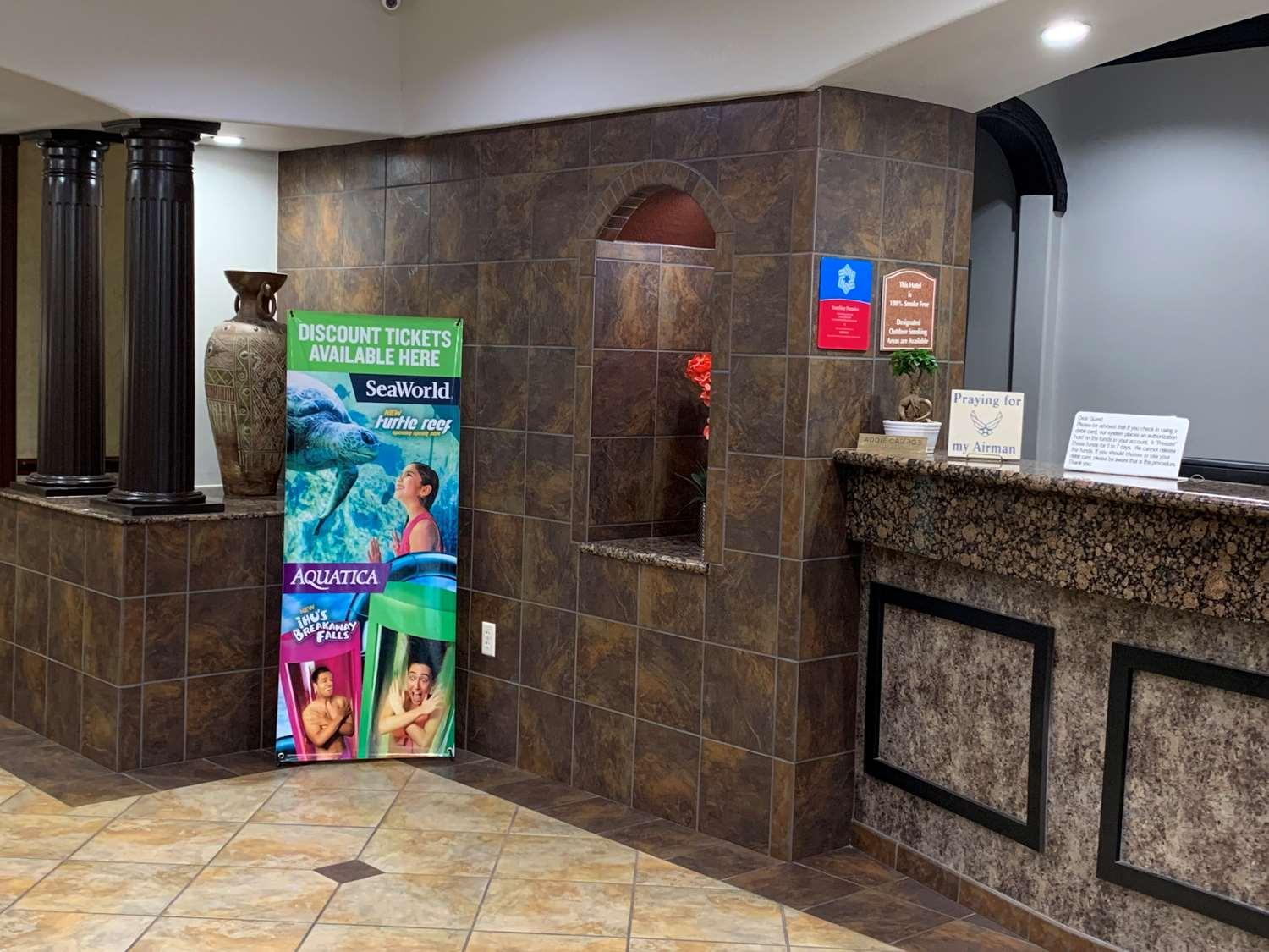 Surestay Plus Hotel By Best Western Near Seaworld San Antonio Zewnętrze zdjęcie