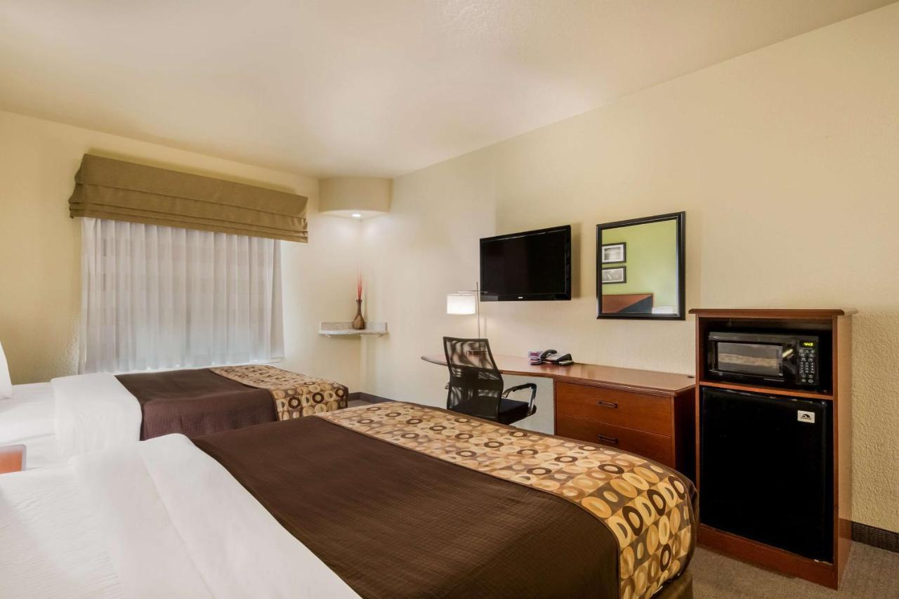 Surestay Plus Hotel By Best Western Near Seaworld San Antonio Zewnętrze zdjęcie